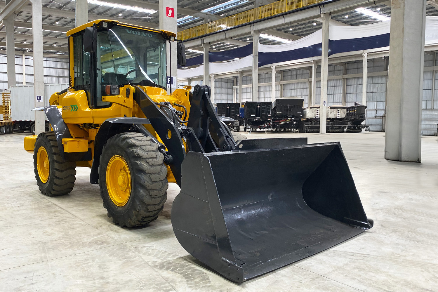 MTLOG024_PaCarregadeira_Volvo)L60F_2010-009