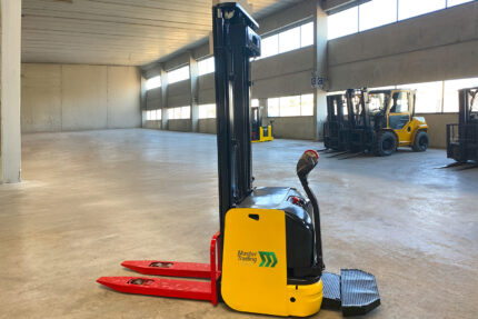 Paleteira Elétrica HYSTER