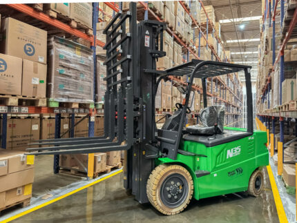 Empilhadeira Elétrica 3,5T Master Trading